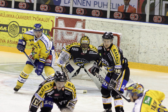 13.10.2004 - (Lukko-Kärpät)