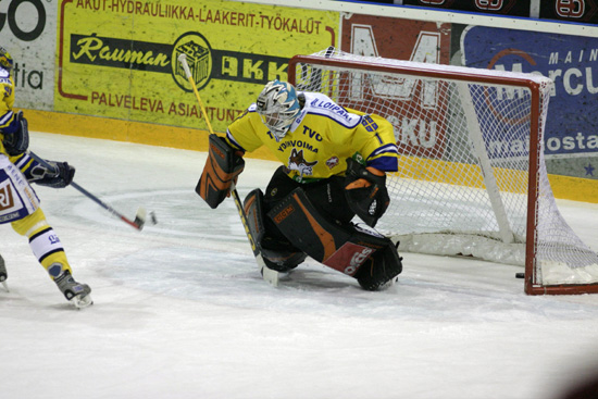 30.10.2004 - (Lukko-Blues)