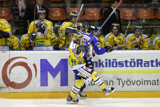 30.10.2004 - (Lukko-Blues)