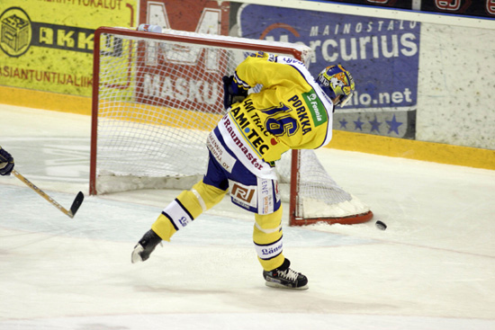 30.10.2004 - (Lukko-Blues)