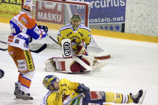 12.1.2005 - (Lukko-Tappara)