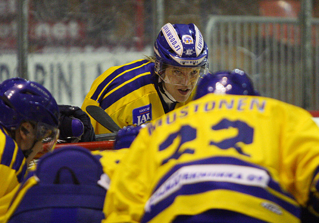 22.1.2011 - (Ässät A-Lukko A)