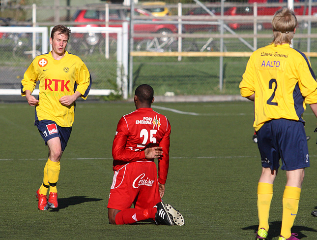 18.5.2011 - (P-Iirot-FC Jazz)