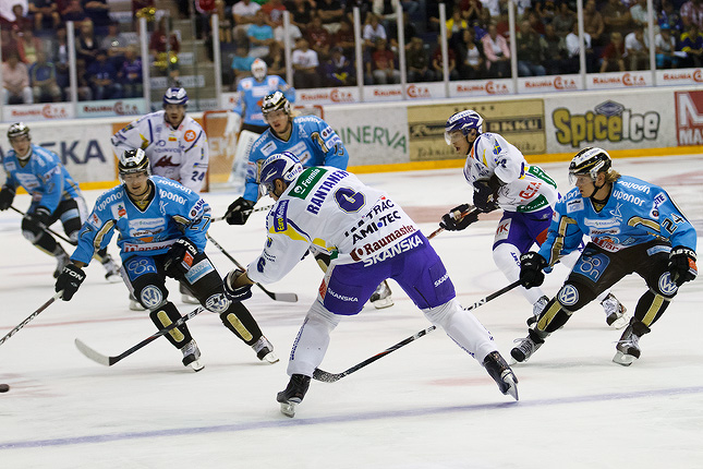 5.8.2011 - (Pelicans-Lukko)