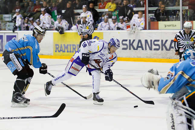 5.8.2011 - (Pelicans-Lukko)