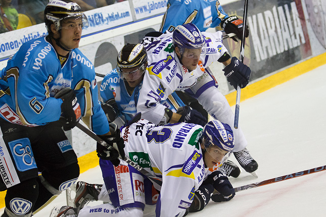 5.8.2011 - (Pelicans-Lukko)