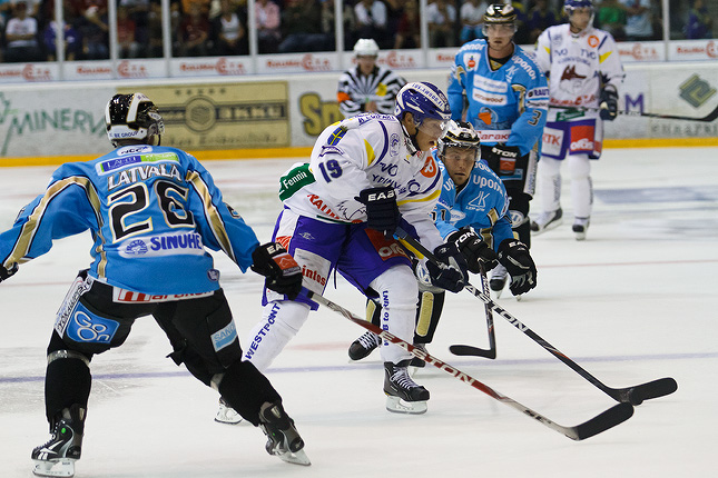 5.8.2011 - (Pelicans-Lukko)