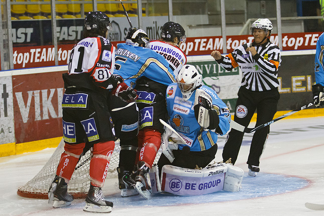 5.8.2011 - (Pelicans-Ässät)