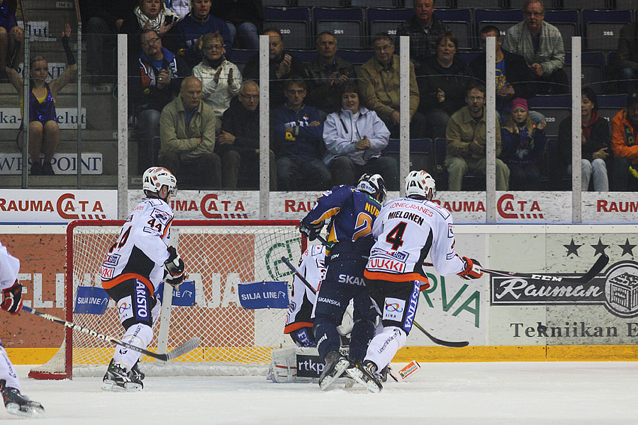 18.9.2012 - (Lukko-HPK)