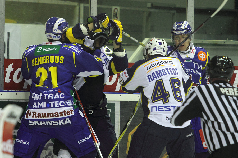 1.9.2011 - (Lukko-Blues)