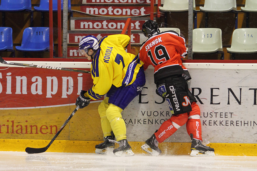 12.10.2011 - (Ässät A-Lukko A)