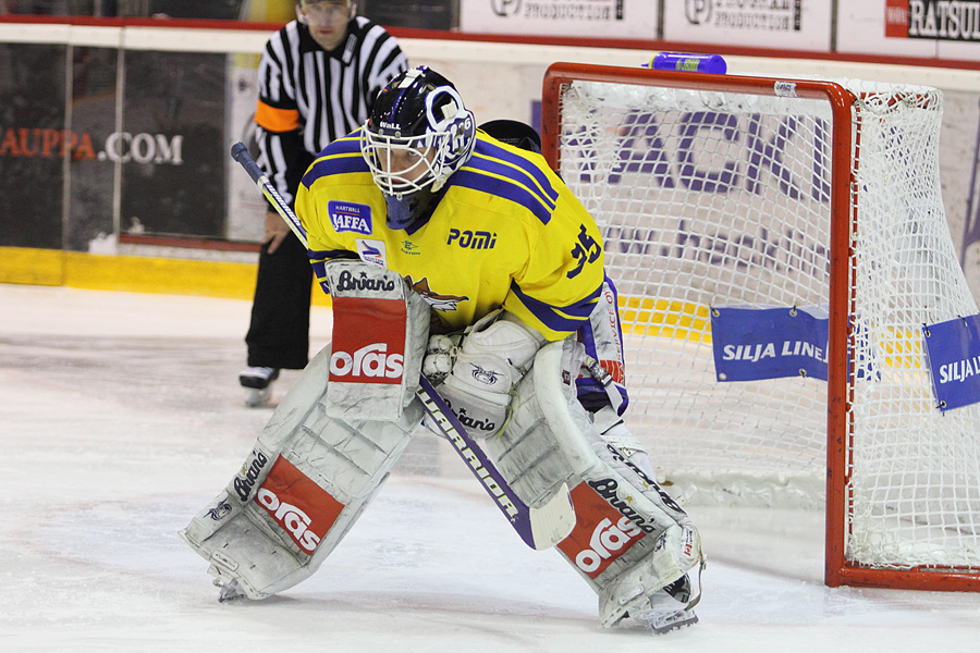 12.10.2011 - (Ässät A-Lukko A)