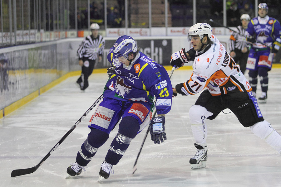 7.1.2012 - (Lukko-HPK)