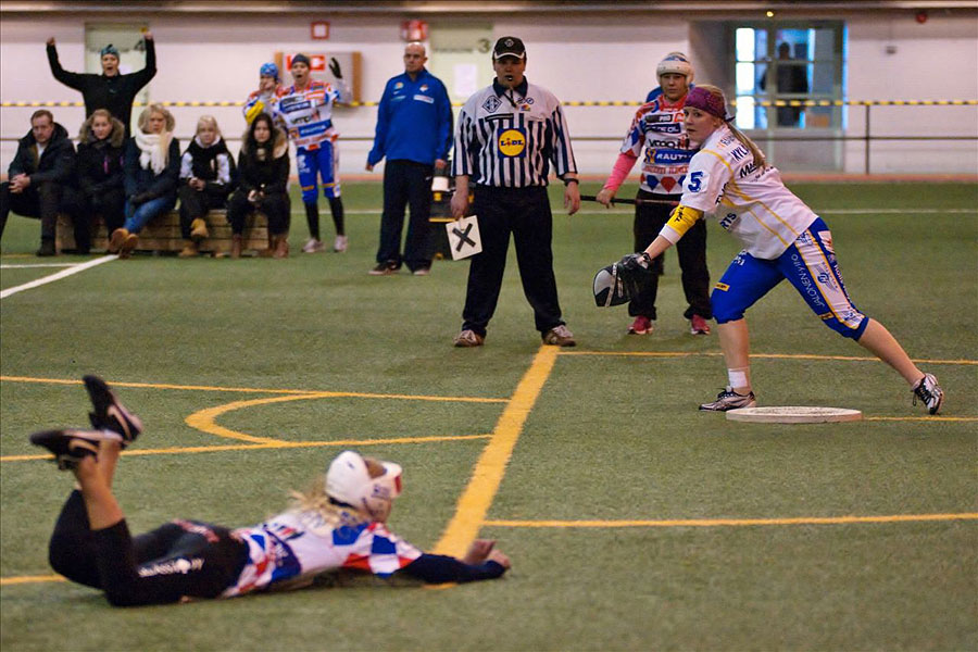 18.2.2012 - (Lukko N-Turku-Pesis N)
