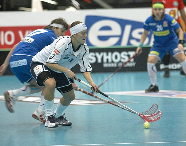 12.12.2009 - (Suomi N-Tshekki N)