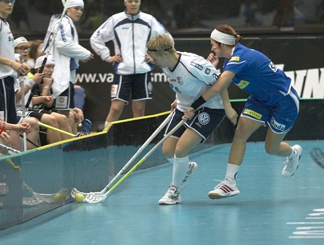 12.12.2009 - (Suomi N-Tshekki N)