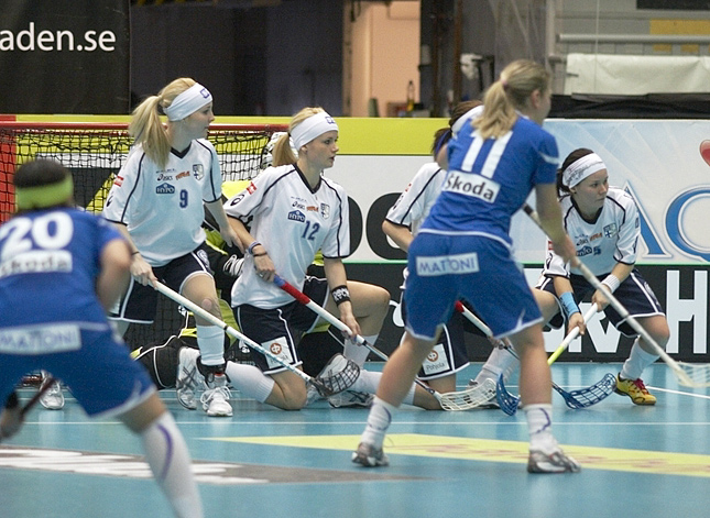 12.12.2009 - (Suomi N-Tshekki N)