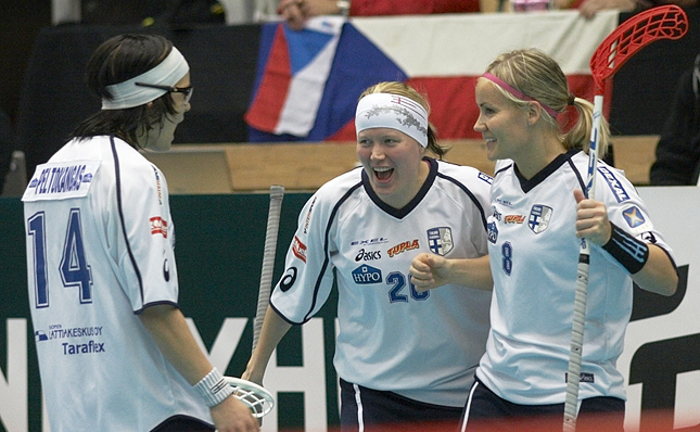 12.12.2009 - (Suomi N-Tshekki N)