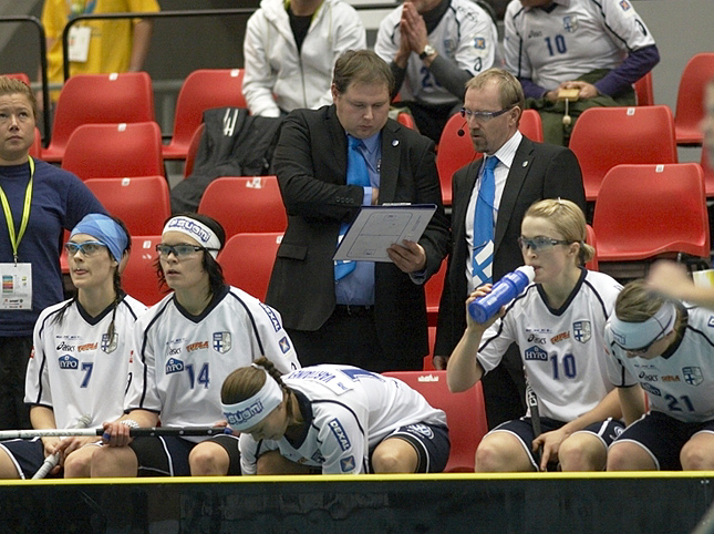 12.12.2009 - (Suomi N-Tshekki N)