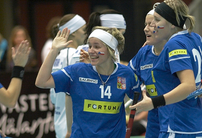 12.12.2009 - (Suomi N-Tshekki N)