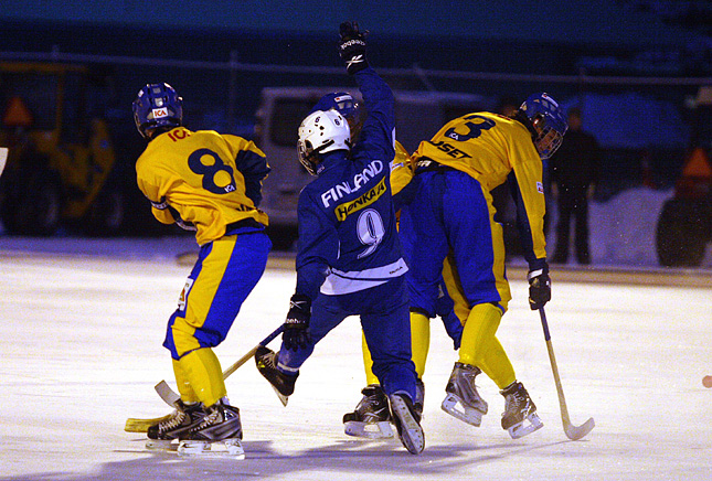 21.1.2011 - (Ruotsi U19-Suomi U19)