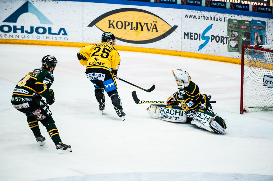 28.12.2012 - (Ilves-KalPa)