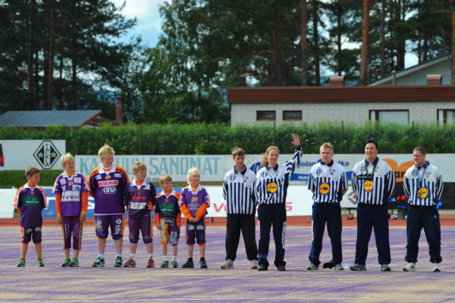 20.07.2012 - (Itä-Länsi B-pojat)