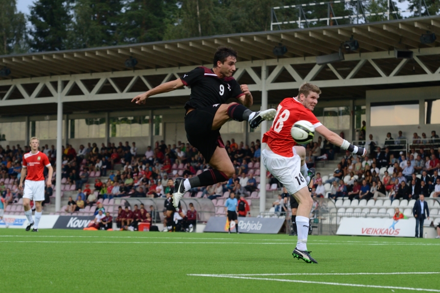 26.7.2012- (Mypa - Rapid Bucuresti)