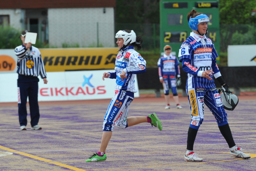 21.07.2012 - (Itä-Länsi naiset)