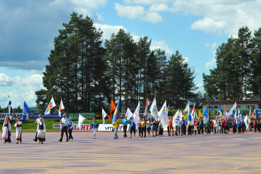 22.07.2012 - (Itä-Länsi, tenavaleirin avajaiset)