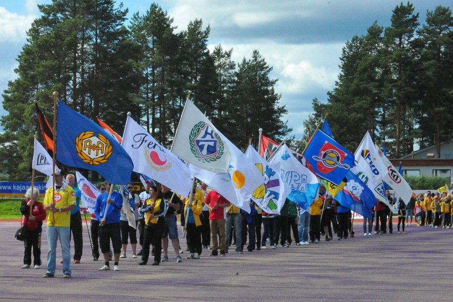 22.07.2012 - (Itä-Länsi, tenavaleirin avajaiset)