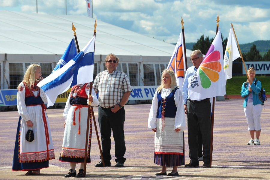 22.07.2012 - (Itä-Länsi, tenavaleirin avajaiset)