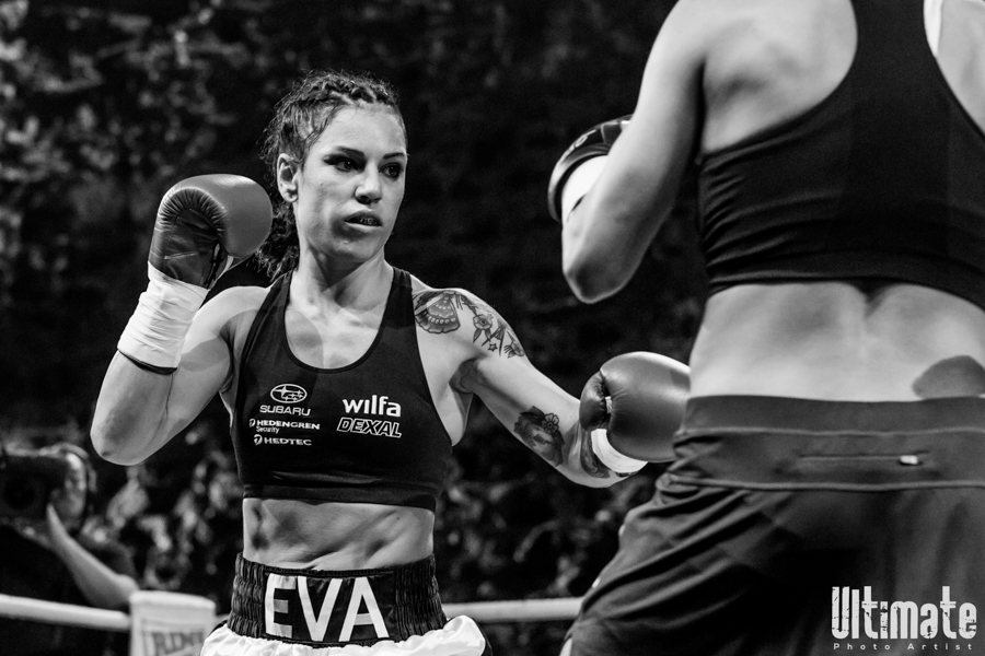 13.8.2016 Boxing Night Savonlinna: Eva Wahlström vs Jasmina Nadj