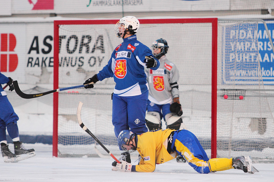 28.1.2012 - (Ruotsi U19-Suomi U19)