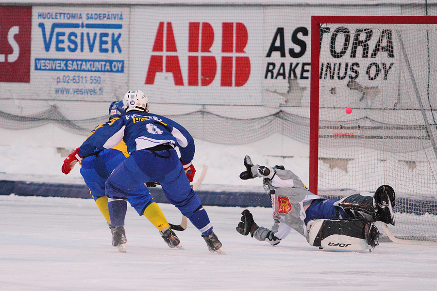 28.1.2012 - (Ruotsi U19-Suomi U19)