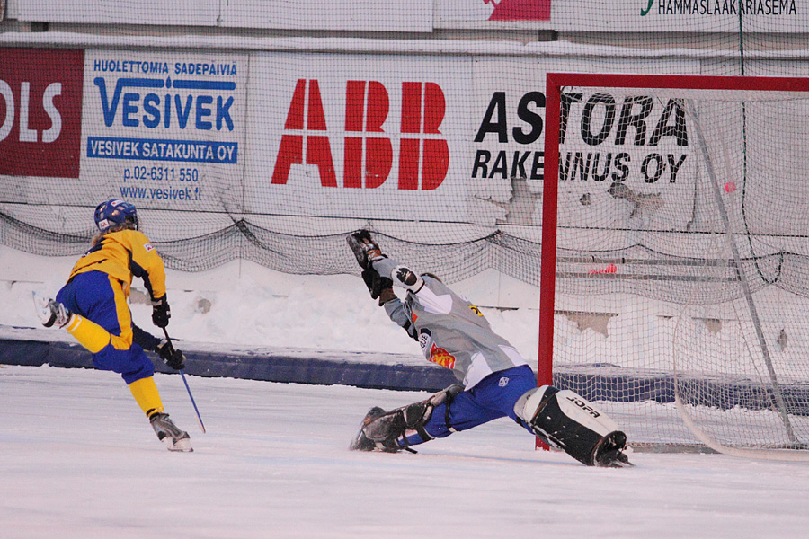 28.1.2012 - (Ruotsi U19-Suomi U19)