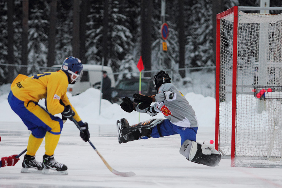 28.1.2012 - (Ruotsi U19-Suomi U19)