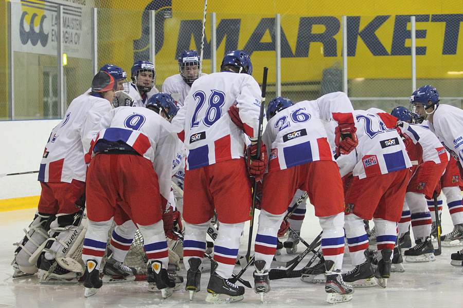 8.2.2012 - (Tsekki U18-Suomi U18)