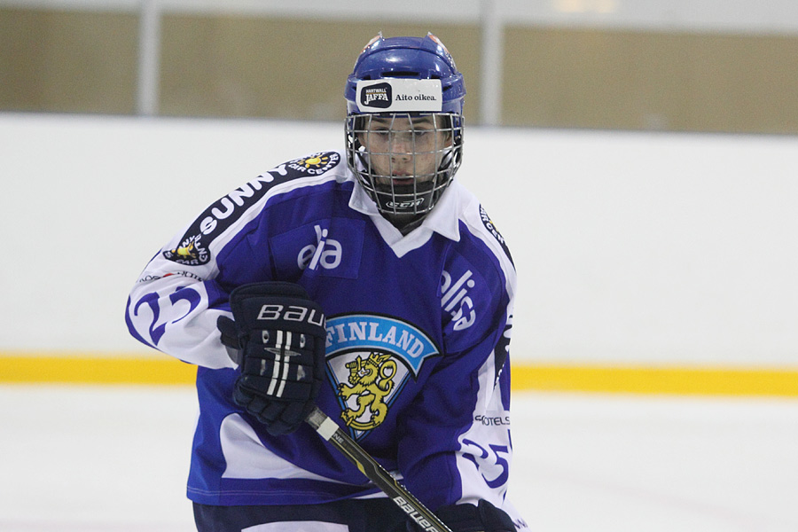 8.2.2012 - (Tsekki U18-Suomi U18)