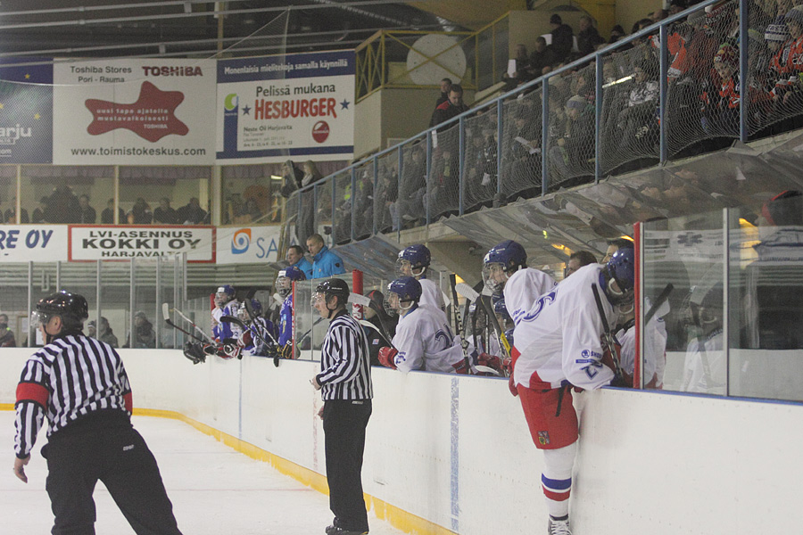 8.2.2012 - (Tsekki U18-Suomi U18)