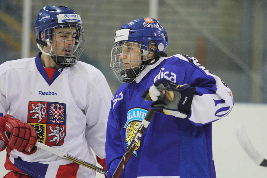 8.2.2012 - (Tsekki U18-Suomi U18)