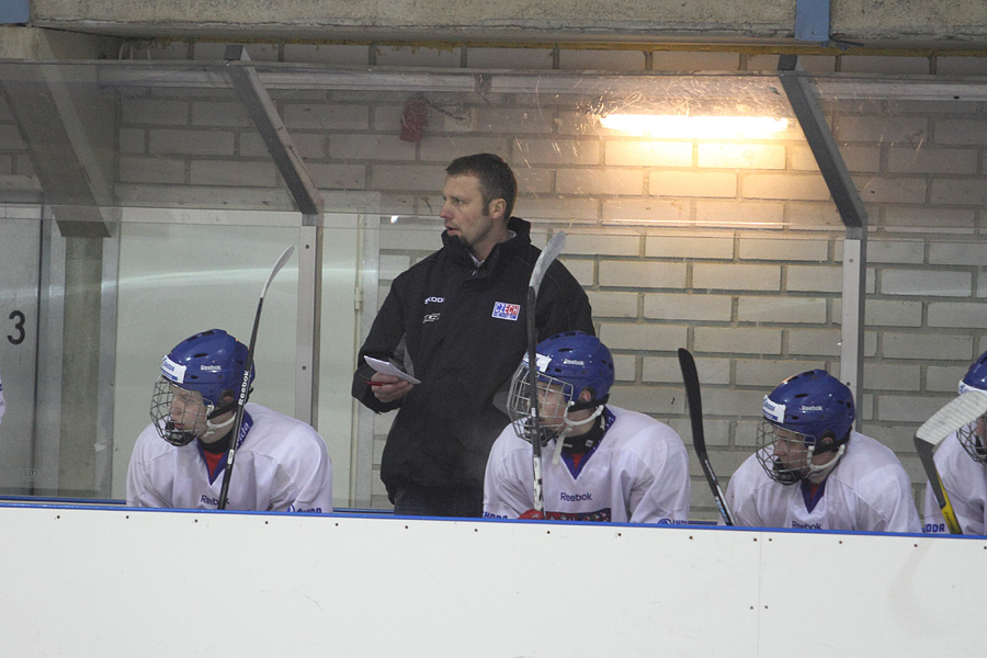 8.2.2012 - (Tsekki U18-Suomi U18)