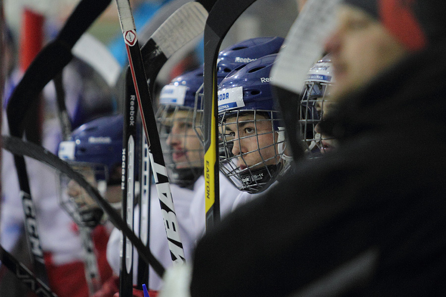 8.2.2012 - (Tsekki U18-Suomi U18)