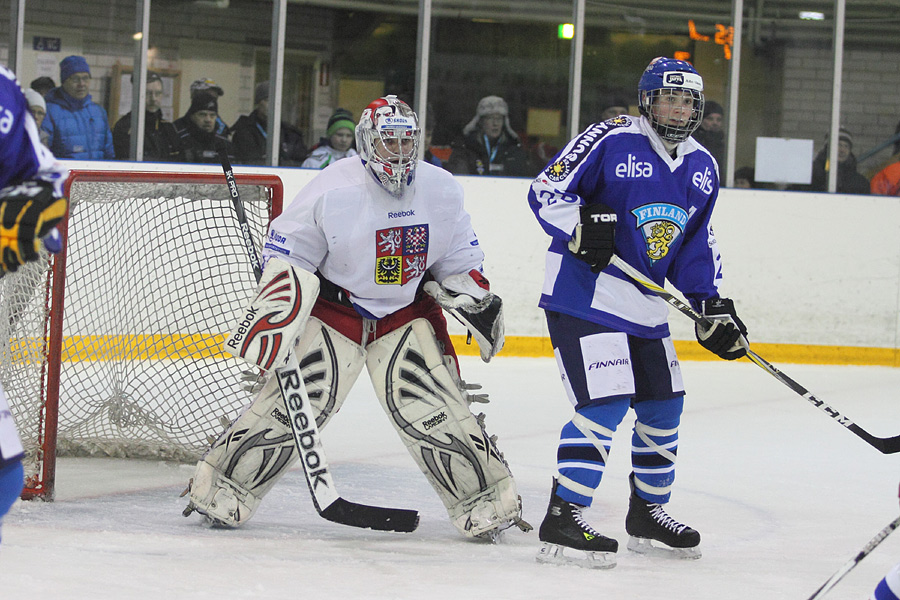 8.2.2012 - (Tsekki U18-Suomi U18)