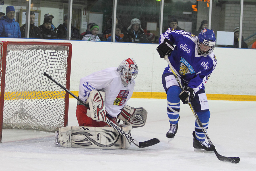 8.2.2012 - (Tsekki U18-Suomi U18)