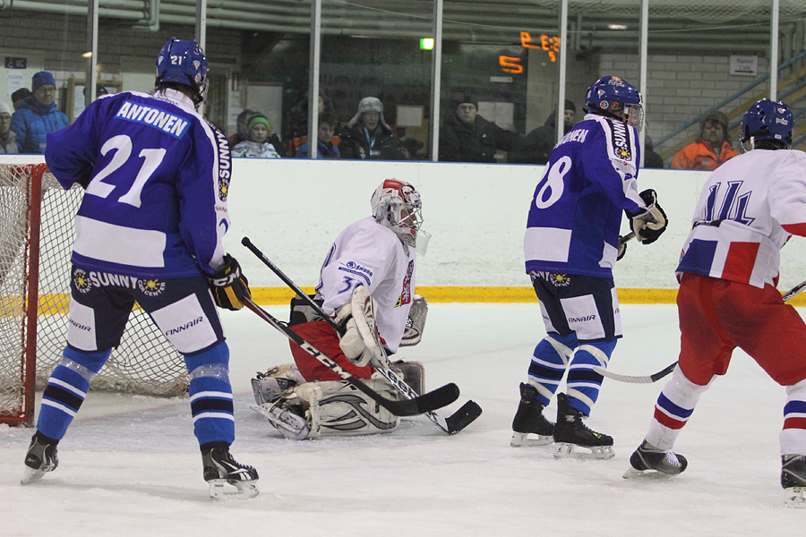 8.2.2012 - (Tsekki U18-Suomi U18)