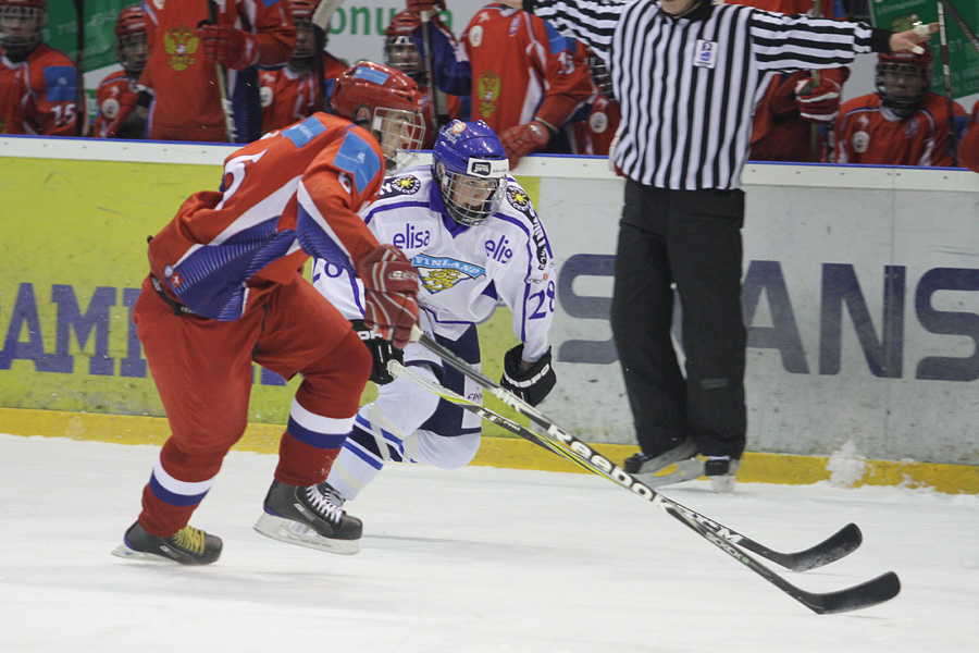 9.2.2012 - (Venäjä U18-Suomi U18)