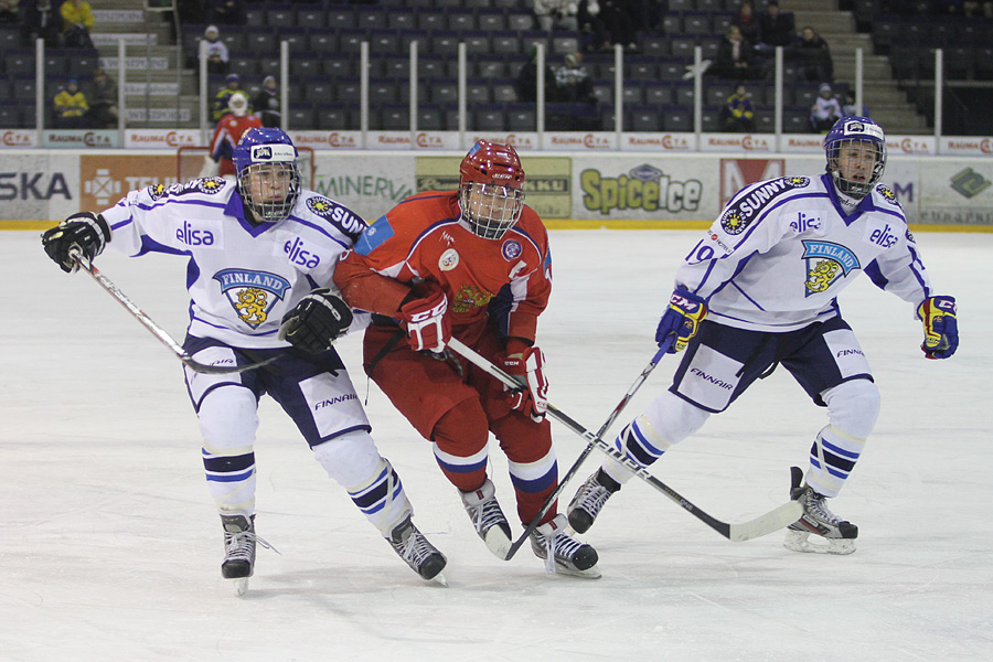 9.2.2012 - (Venäjä U18-Suomi U18)