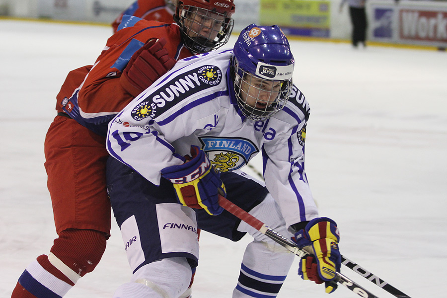 9.2.2012 - (Venäjä U18-Suomi U18)