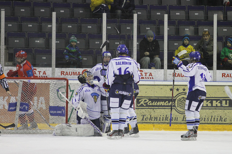 9.2.2012 - (Venäjä U18-Suomi U18)